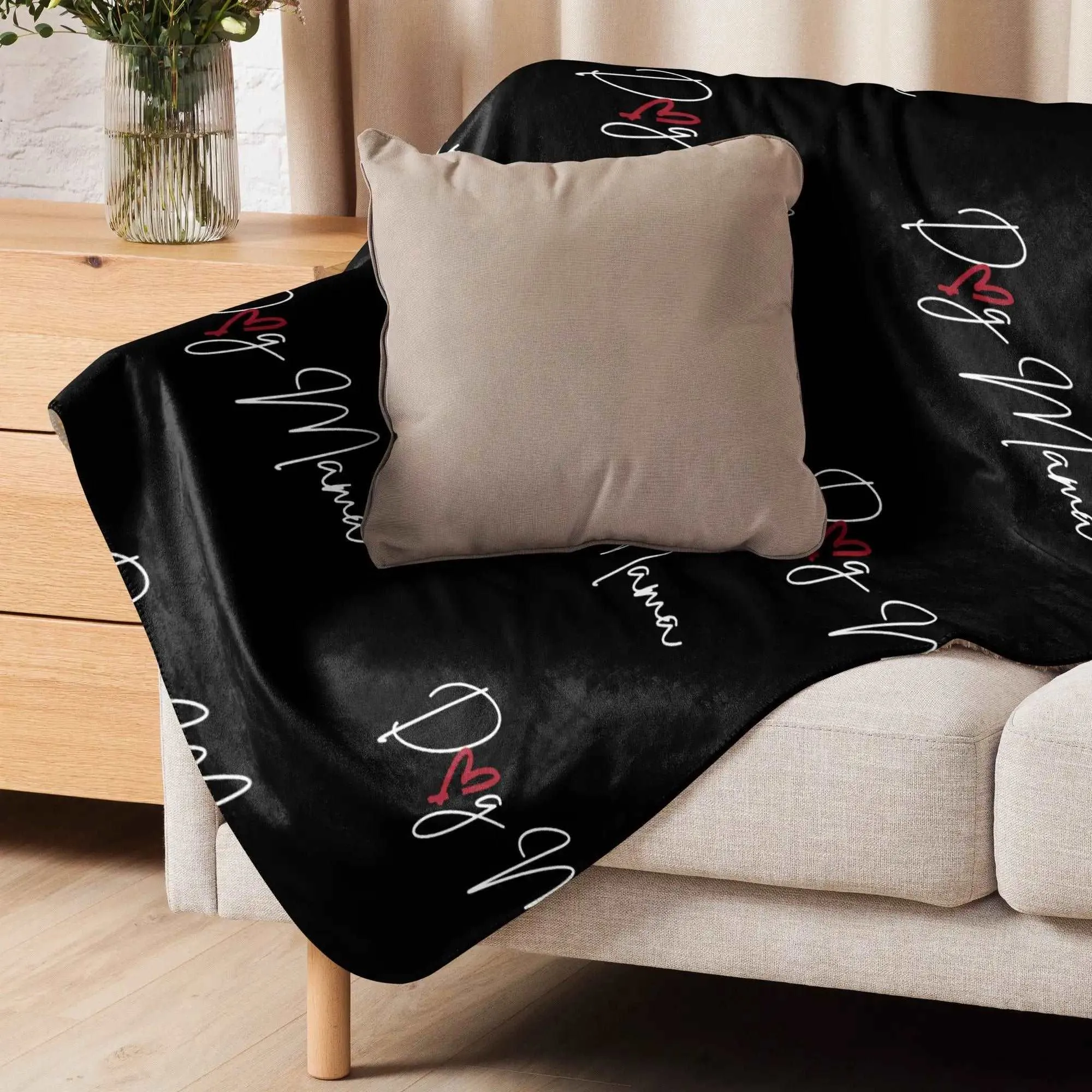 DOG MAMA Stylized Sherpa Blanket| Black or White
